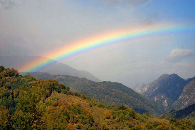 5 Spiritual Meanings of Seeing a Rainbow
