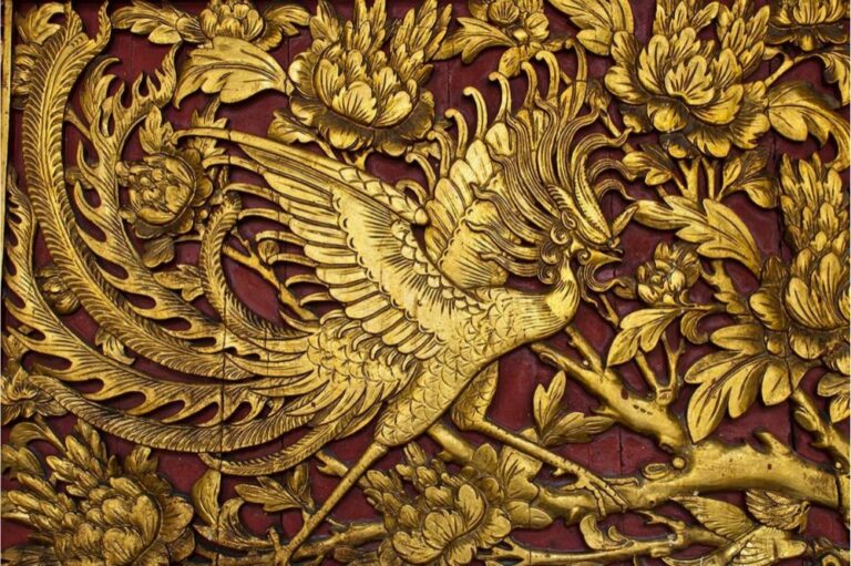 8 Spiritual Meanings of a Phoenix (Symbolism)
