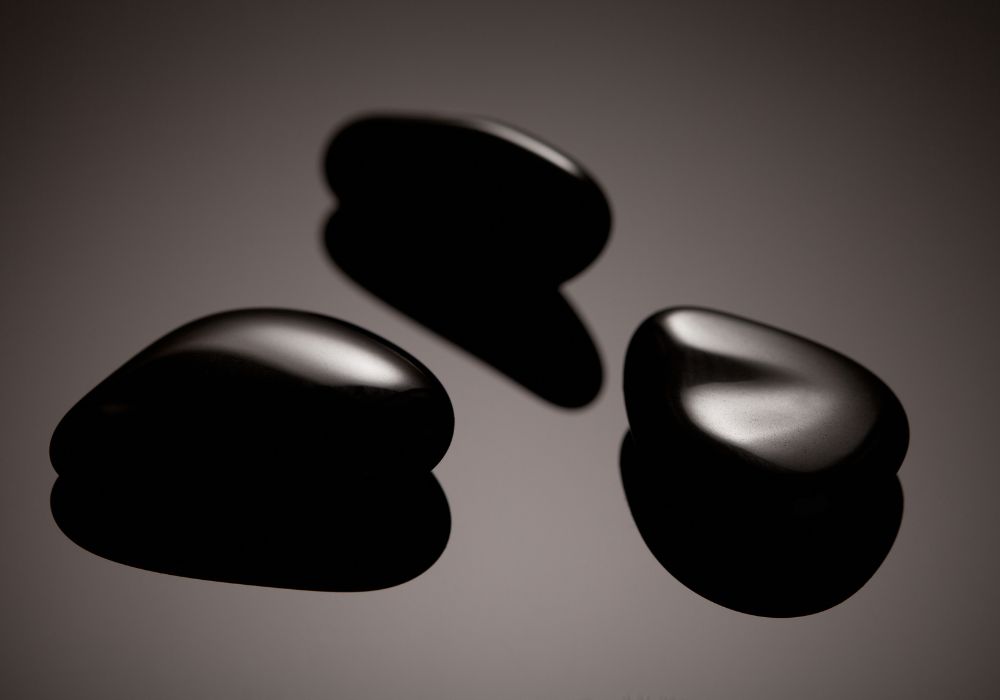 Who Can Benefit From Hematite Stone?